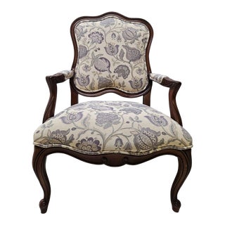 1990s Ethan Allen French Country Living Room Armchairs Wide Lounge For Sale