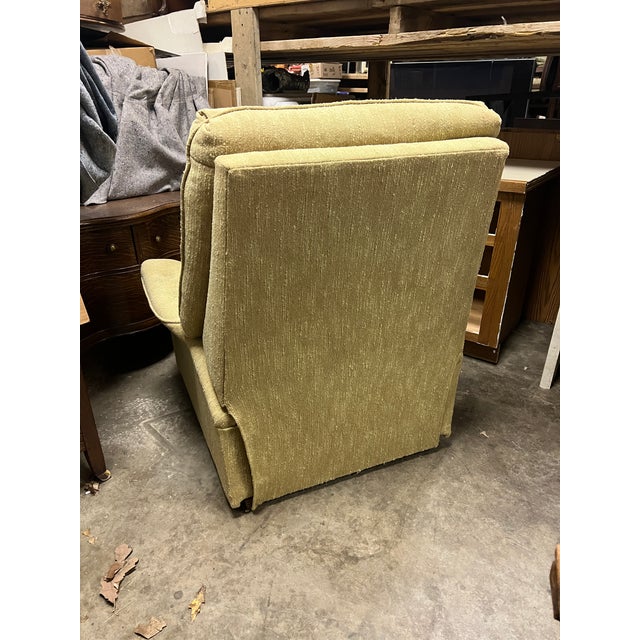 Yellow Gold Recliner Boho Vintage MCM, Good comfy condition. I would give it an over all 8 out of 10.