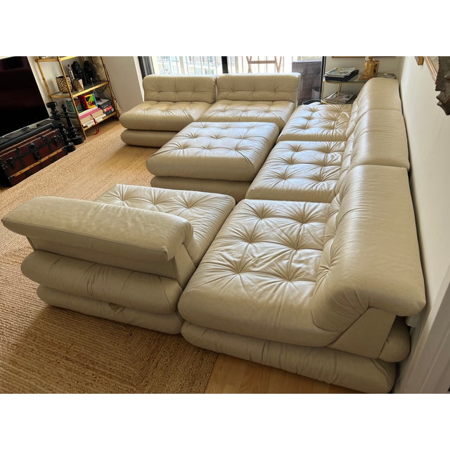 The Roche Bobois sofa Mah Jong has been one of the most famous and sought after sectional sofa of this century. Here is...