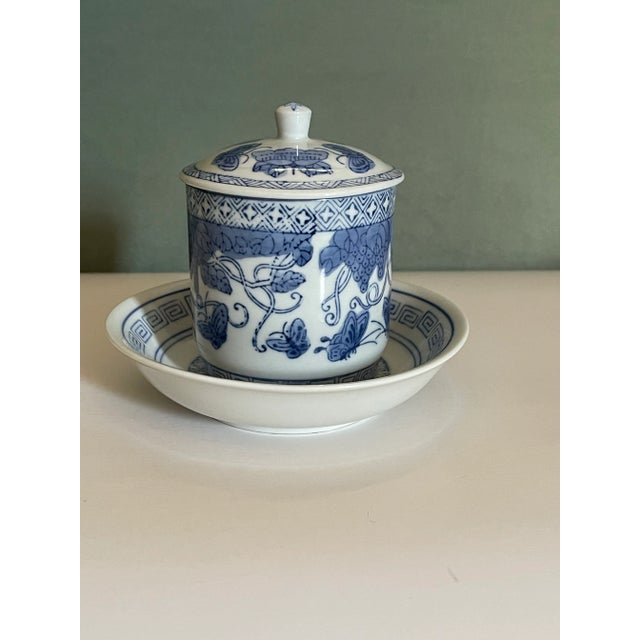 Early 20th Century Early 20th Century Blue and White Butterfly Mug For Sale - Image 5 of 9