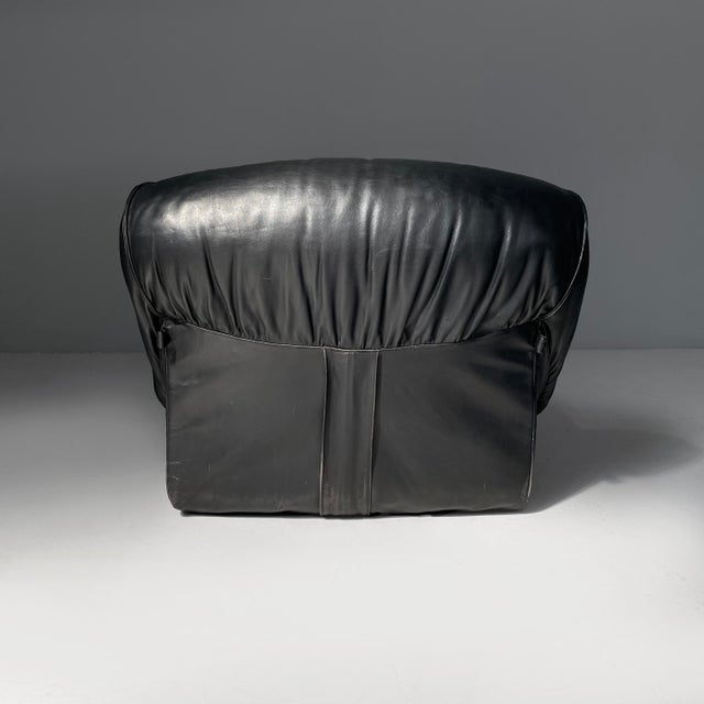 1970s Set of Space Age French Black Leather Armchair Ottoman from Airborne, 1970s For Sale - Image 5 of 18