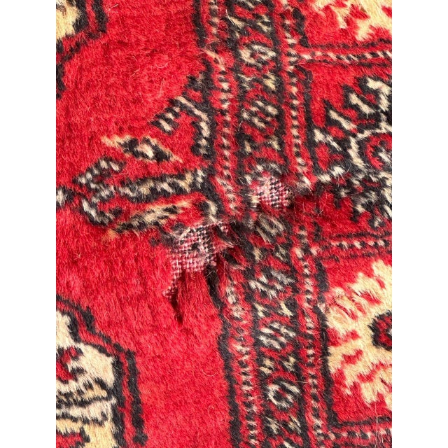 Small Vintage Pakistani Rug from Bobyrugs, 1980s For Sale - Image 9 of 16