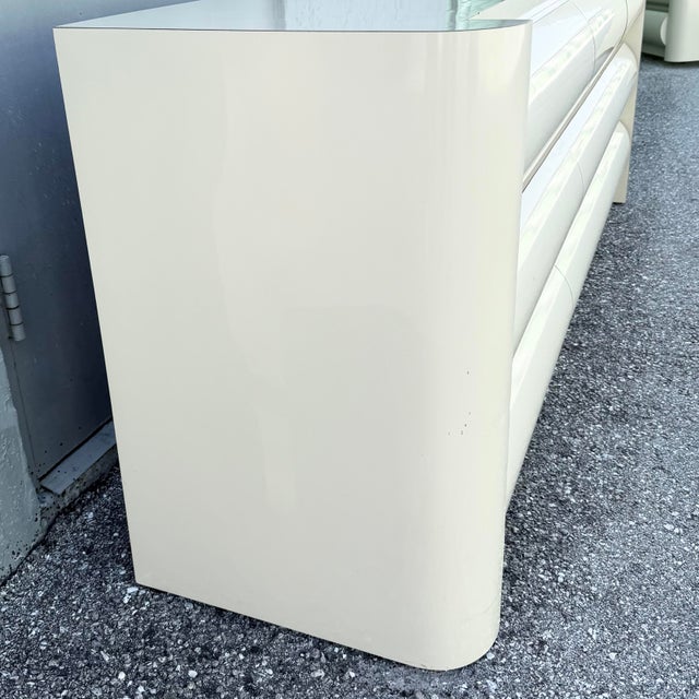 Cream Postmodern Cream Lacquer Laminate Bullnose Dresser For Sale - Image 8 of 11