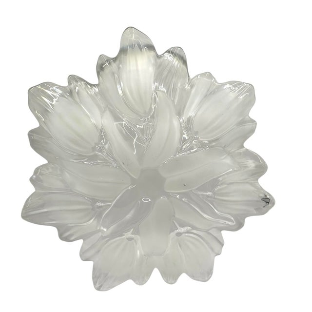 1970s Vintage Mikasa Tulip Bowl From the Tulips Satin Collection. For Sale - Image 5 of 11