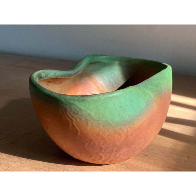 Mid-Century Modern 1930s Weller Pottery Muted Orange/Tangerine Bowl With Interior Folded Rim For Sale - Image 3 of 10