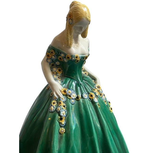 Crinoline Lady with Flower Garland by Michael Powolny for Wiener Keramik, 1910-12 For Sale - Image 3 of 9