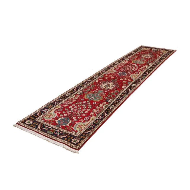 Tabriz Rug in Hand-Knotted Wool For Sale - Image 10 of 10