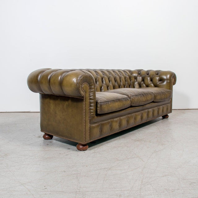Vintage 1960s English Chesterfield Sofa in Olive Green Leather For Sale - Image 4 of 12