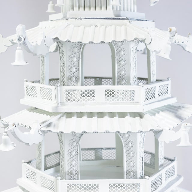 White Vintage Large-Scale Seven-Tier Chinoiserie White Painted Tole Pagoda Tower For Sale - Image 8 of 13