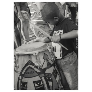 Sonia Almaguer, Serie Callejeros Musicales 3, 2016, Digital Print For Sale