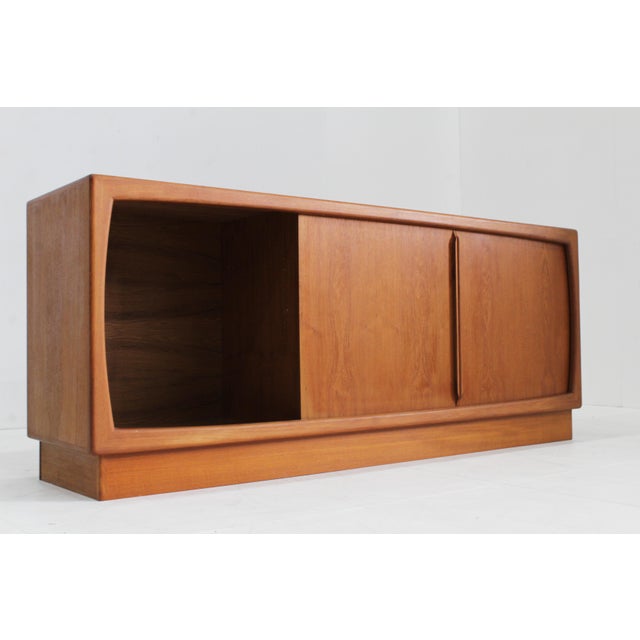 Dyrlund Mid-Century Modern Sideboard from Dyrlund, 1960s For Sale - Image 4 of 10
