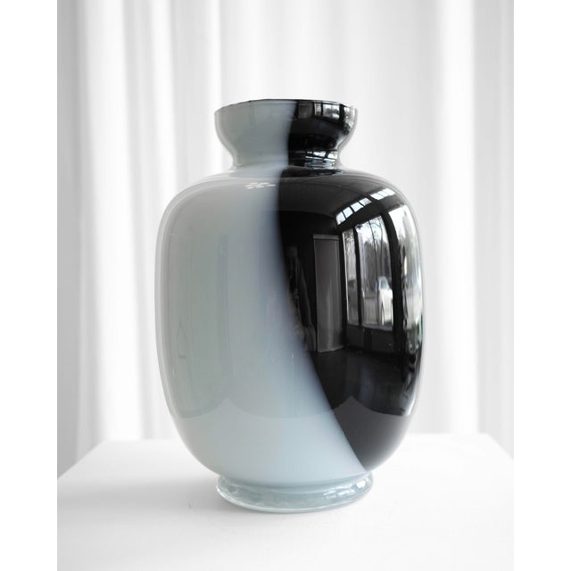 Mid-Century Modern Black-and-White Vase, 1980s For Sale - Image 3 of 7