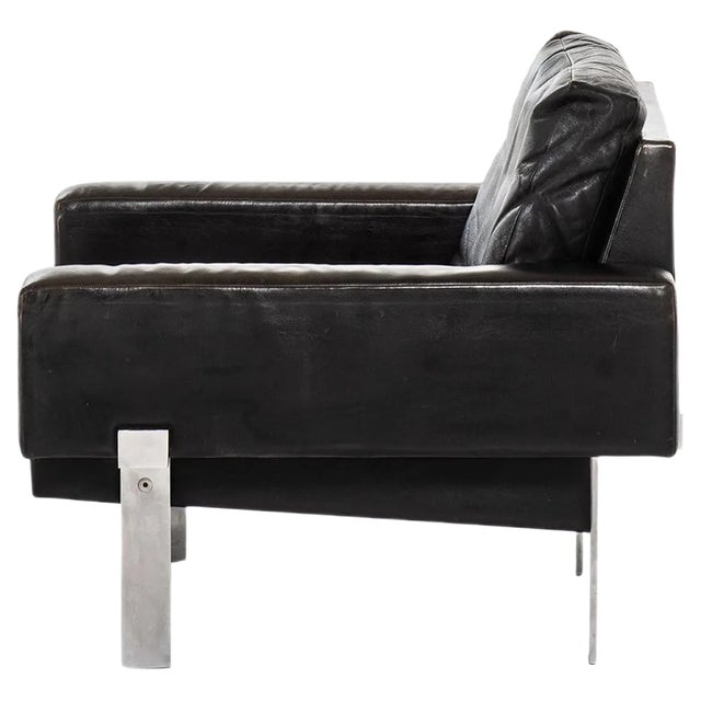 Danish Easy Chair by Illum Wikkelsø for Michael Laursen, 1960s For Sale