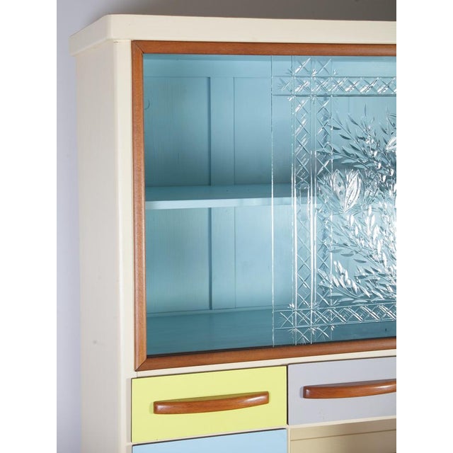 Mid-Century Formica Credenza with Crystal Cut Glass Doors, 1950s For Sale - Image 18 of 18