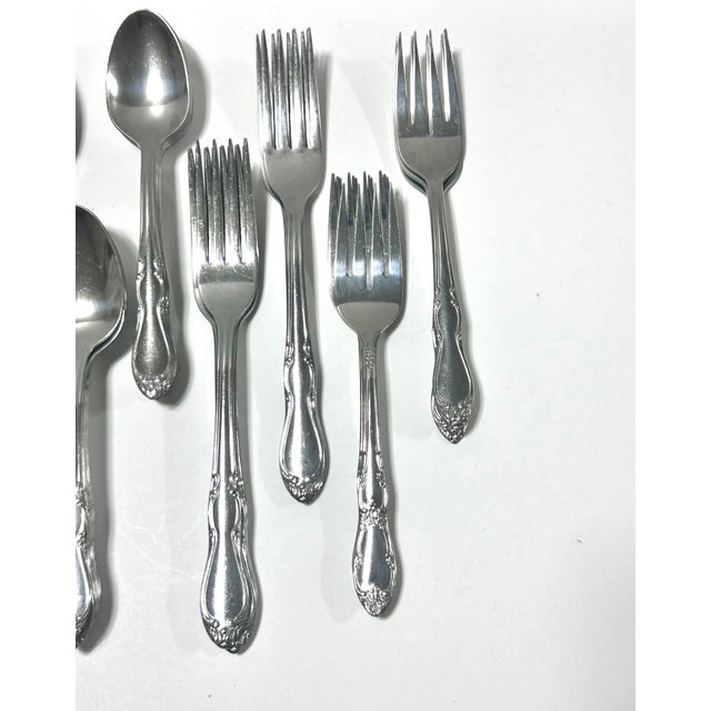 1980s Vintage Rogers Stainless Steel Flatware Set – Mid Century Floral Pattern Tableware (48 Pieces) For Sale - Image 5 of 9