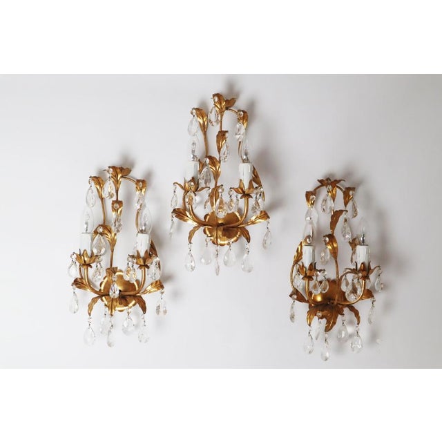 Metal Venetian Hollywood Regency Gilt Crystal Wall Lights, Italy, 1970s, Set of 3 For Sale - Image 7 of 18