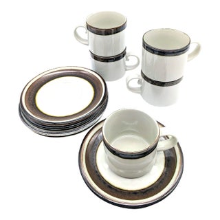 1970s Arabia "Karelia" Cups & Saucers, Set of 5 For Sale