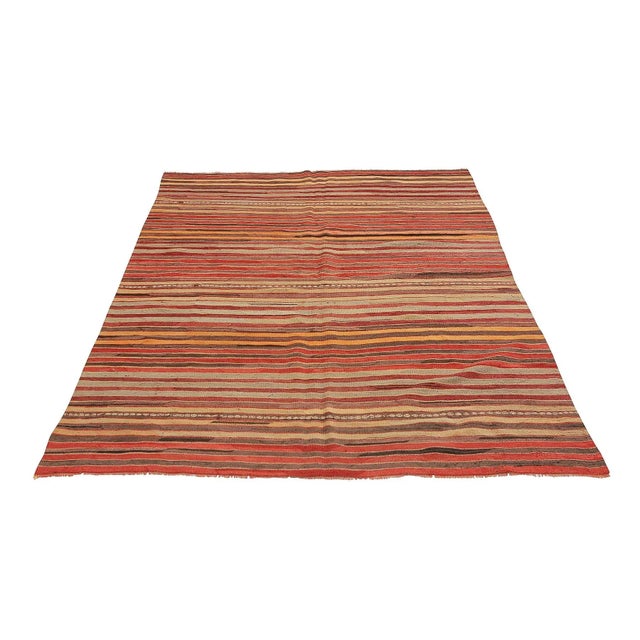 Handwoven vintage striped kilim rug from Denizli region of Turkey. Approximatelly 45-55 years old. In very good condition.