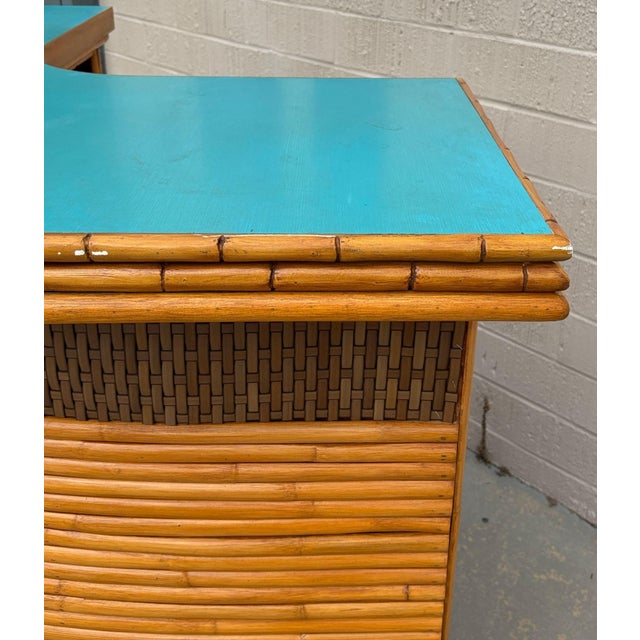 1950s Restored Horizontal Stacked Restored Rattan L-Shaped Corner Bar W/ Foot Rest For Sale - Image 11 of 12
