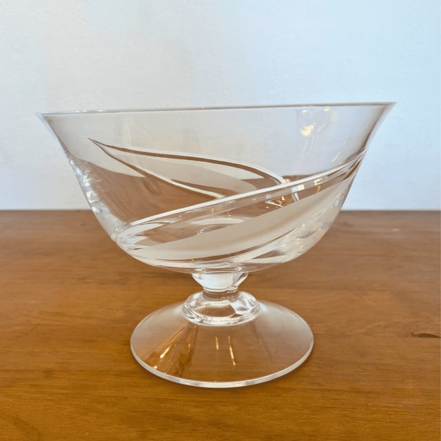 Mid-Century Crystal Punch Center Bowl and Coupe Glasses from Cristallerie de Lorraine, 1950s, Set of 9 For Sale - Image 4 of 9