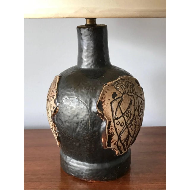 Brown 1950s Figural Ceramic Lamp For Sale - Image 8 of 11