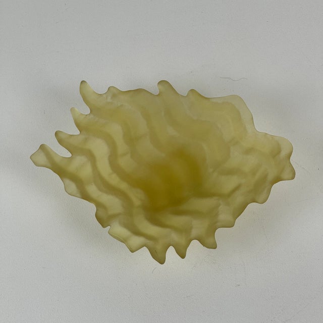 Glass Set of 3 Vintage Hudson Beach Glass Water Bowls in Green, Yellow, & Pink For Sale - Image 7 of 12