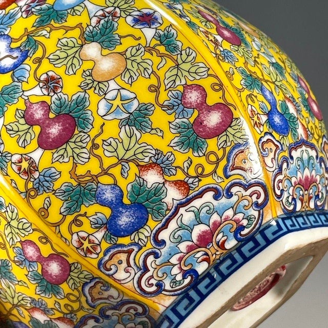 Chinese Yellow Ground Famille Rose Porcelain Hexagonal Vase With Gourd Motif For Sale - Image 9 of 9