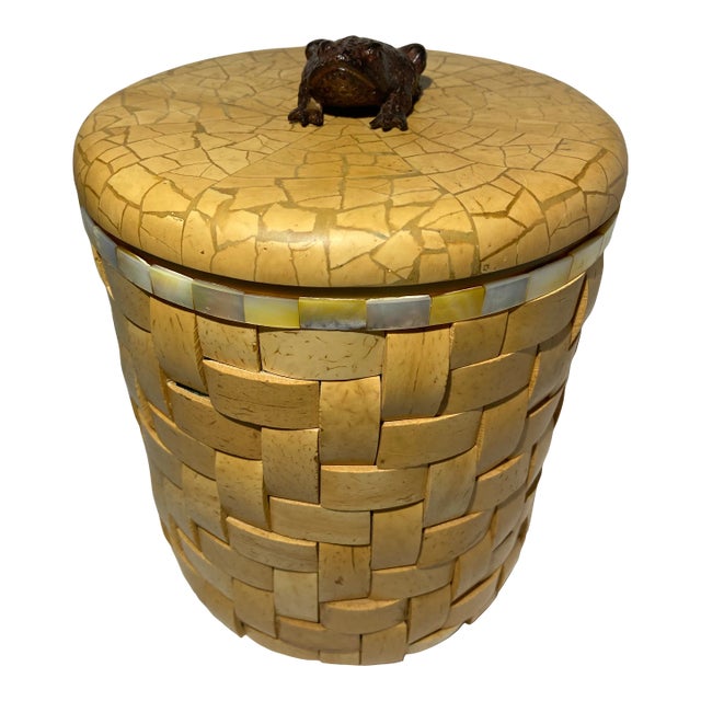 Vintage Wood and Shell Mother of Pearl Frog Ice Bucket - Euc For Sale