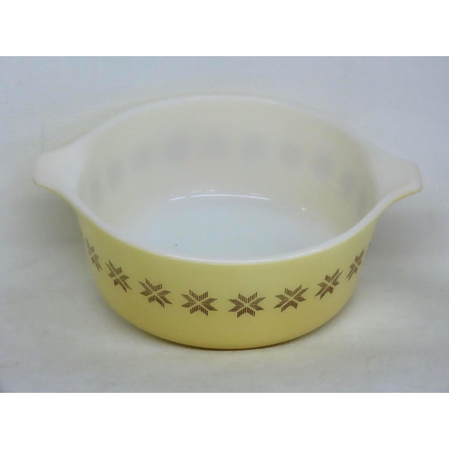 Mid 20th Century Mid Century Pyrex Town Country Yellow Casserole Dish Cross Stitch Star 4673b For Sale - Image 5 of 15