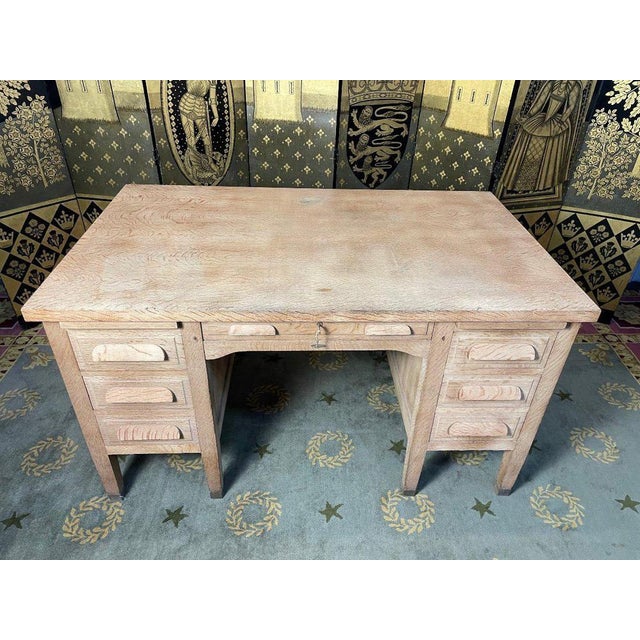 Period: 20th century Style: Design 50's and 60's Condition: Très bon état Material: Oak Length: 140Height: 77Depth: 85...