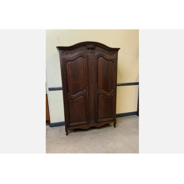 Age: circa 1910 Wood type: solid oak Condition: very good, meticulously maintained, fully restored original condition...