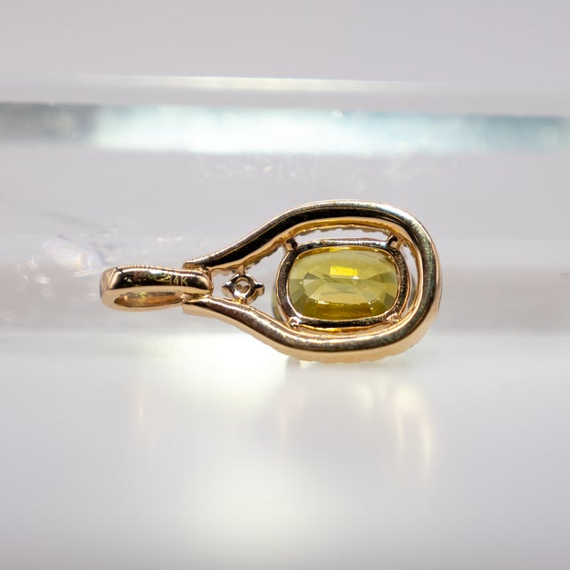 Metal 2.1Ct Sphene Pendant With Earth-Mined Diamond Accents in Solid 14k Gold, 8x6mm For Sale - Image 7 of 7
