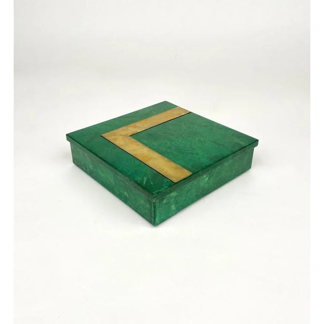 Square Box in Green Goatskin & Brass by Aldo Tura, Italy, 1960s For Sale - Image 6 of 15