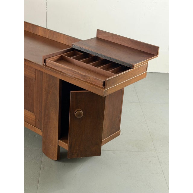 Mid-Century Modern 1960s Silvio Coppola Pranzo 602 Walnut Credenza for Bernini, Attributed For Sale - Image 3 of 4