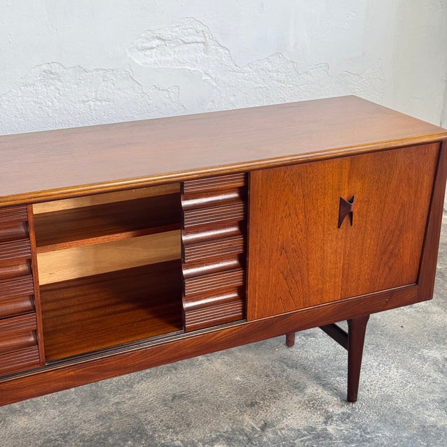 Brown Teak Sideboard from Elliots of Newbury, 1960 For Sale - Image 8 of 18