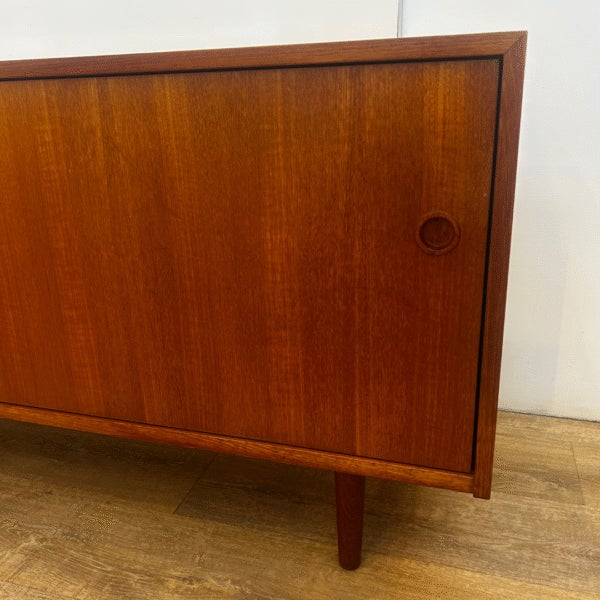 Vintage Sideboard in Teak, 1960 For Sale - Image 4 of 5
