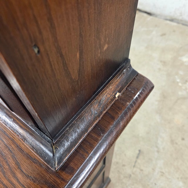 Mid 20th Century English Oak Paneled 5 Door & 3 Drawer Dresser and Rack With Shaped Frieze For Sale In Atlanta - Image 6 of 18
