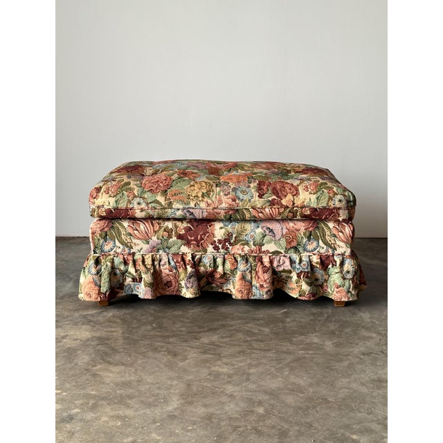 Floral Jacquard Tapestry Skirted Tufted Ottoman, 1980s For Sale In Greensboro - Image 6 of 13