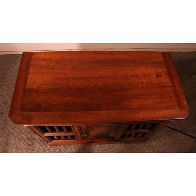 Early 19th Century Walnut Panetière For Sale - Image 12 of 13
