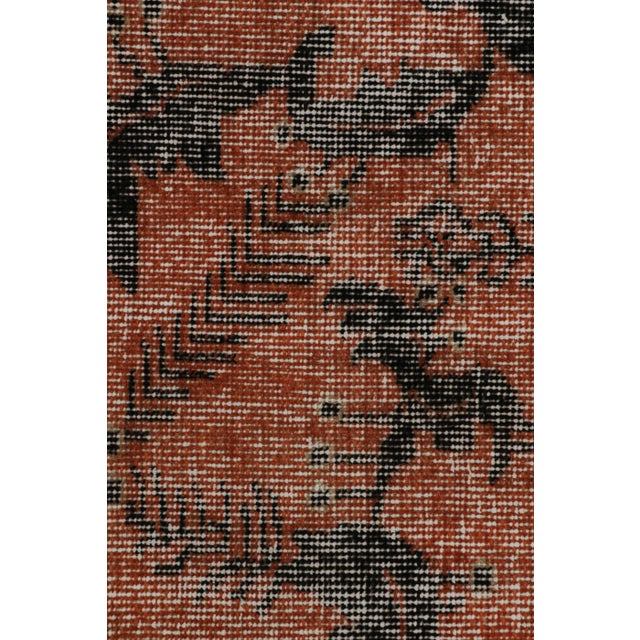 Rug & Kilim 1960s Vintage Zeki Müren Art Deco Rug With All-Over Abstract Patterns From Rug & Kilim For Sale - Image 4 of 7