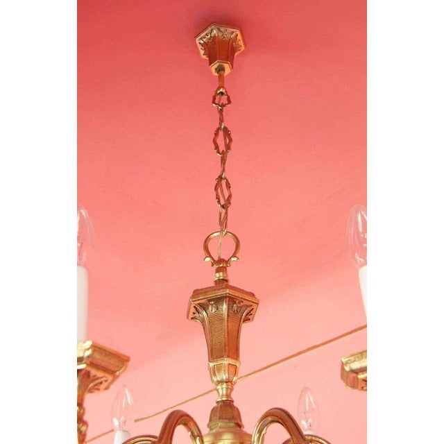 Functional. Decorative chain. The chandelier has six bulbs with an E14 candle thread for energy-saving or classic bulbs up...