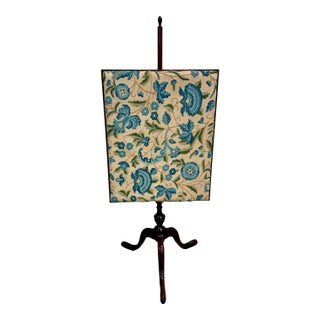Vintage Queen Anne Style Adjustable Needlepoint Embroidered Fire Screen For Sale