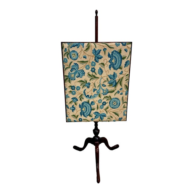 Vintage Queen Anne Style Adjustable Needlepoint Embroidered Fire Screen For Sale