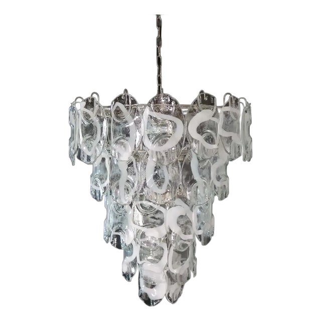 Italian Murano Chandelier Lamp Vistosi – 50 Clean and White Lattimio Glasses For Sale