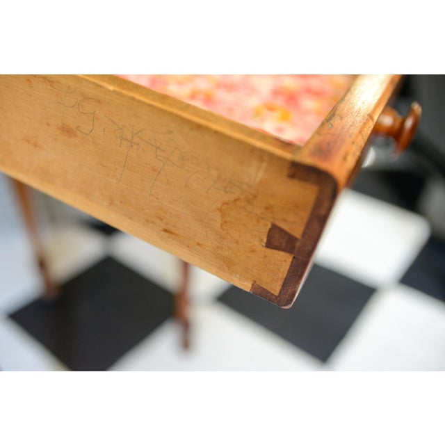 Farmhouse Antique American Sheraton Maple One Drawer Stand C. Mid 19th Century For Sale - Image 3 of 13