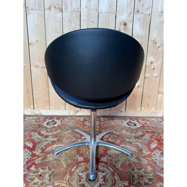 Metal Set of 4 Swivel Shell Chairs 1980 Karisma Leather & Chrome Metal For Sale - Image 7 of 9