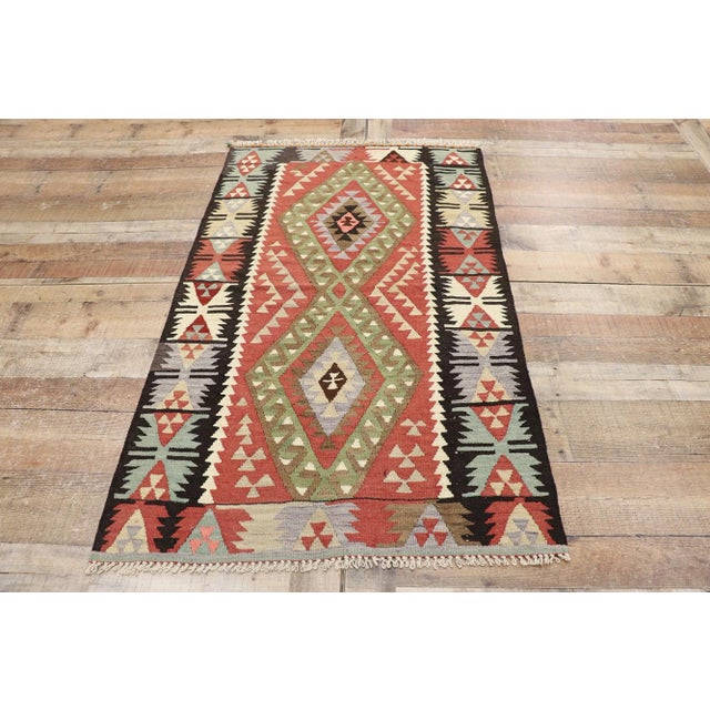 Textile Vintage Persian Shiraz Kilim Rug, 03'00 X 05'00 For Sale - Image 7 of 9