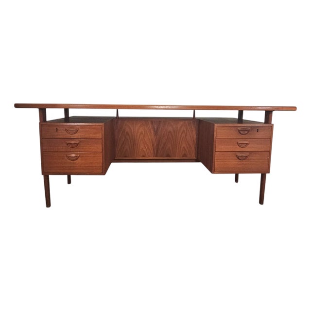 Attributed Kai Kristiansen Model 58 Danish Modern Floating Executive Desk 70" For Sale