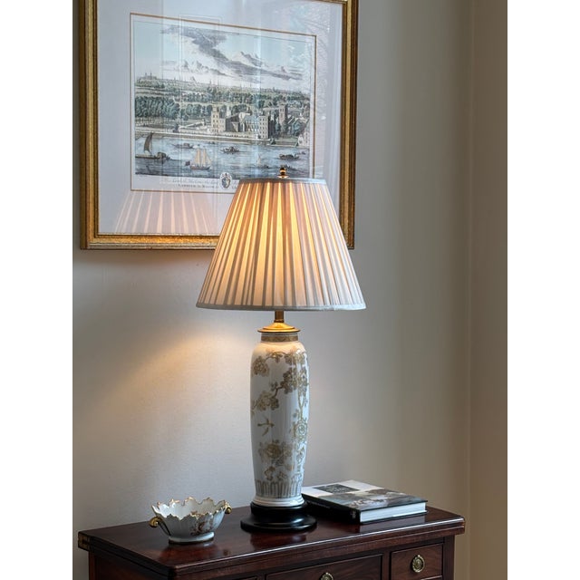 Mid-20th Century Chinoiserie Porcelain Table Lamp For Sale - Image 4 of 18