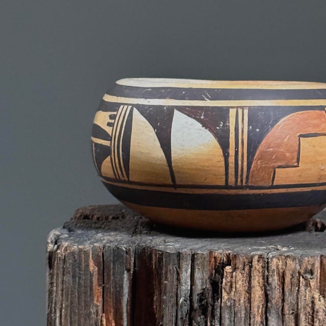 Vintage Hopi Nellie Nampeyo Polychrome Clay Bowl, Signed For Sale - Image 4 of 6